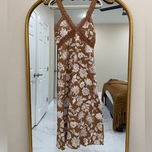 LOFT Tan and White Lace Floral Dress